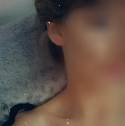 Jenny, 26