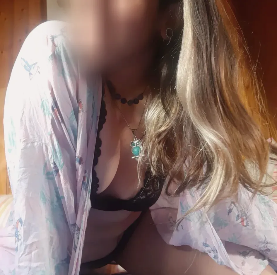 Layla, 33